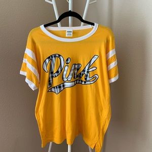PINK Campus Tee